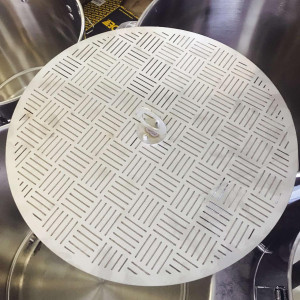 Фальш дно для фірмових кубів 38-40л